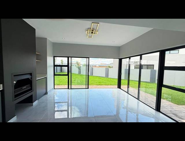 4 BEDROOM HOUSE FOR SALE IN FOUNTAINBROOK ESTATE